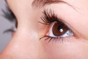 double-eyelid-eyelift-blepharoplasty-image